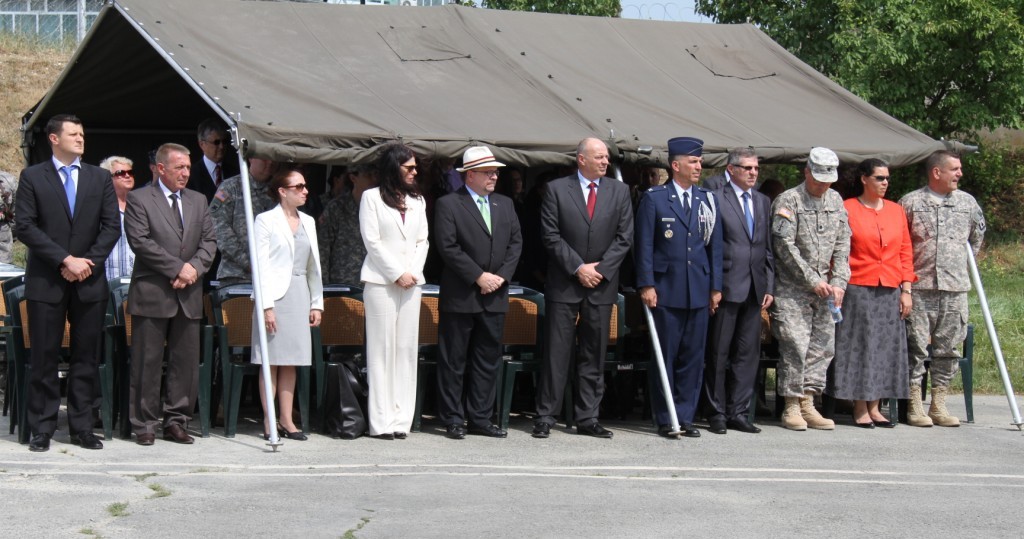 Ambasadori Dell dekorohet me medalje për “Shërbim Meritor”