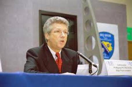 Petrich: Kundër ndarjes së Kosovës