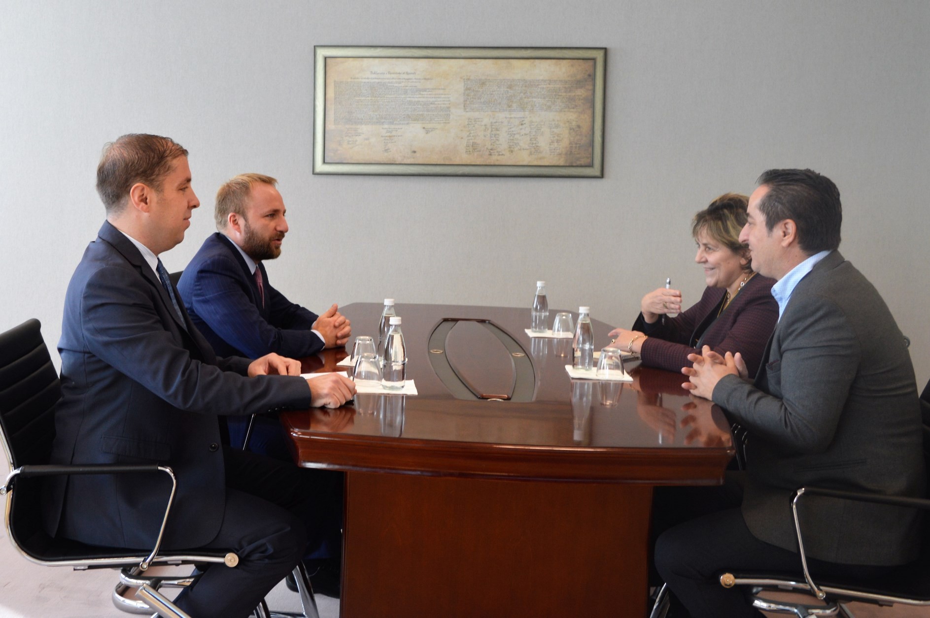 Ministria e Drejtësisë e mirëpret bashkëpunimin e ngushtë me FDH
