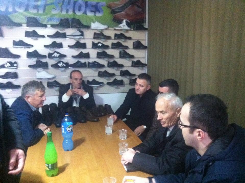 Zëvendësministrja Krasniqi dhe kryetari Jashari vizitojnë bizneset e Polacit