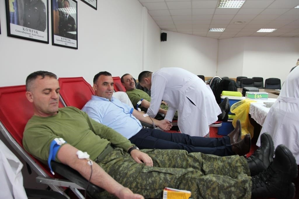 Filloi aksioni tradicional i dhurimit vullnetar të gjakut në FSK