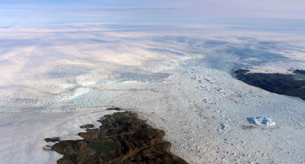 Akullnaja e Groenlandës po zgjerohet