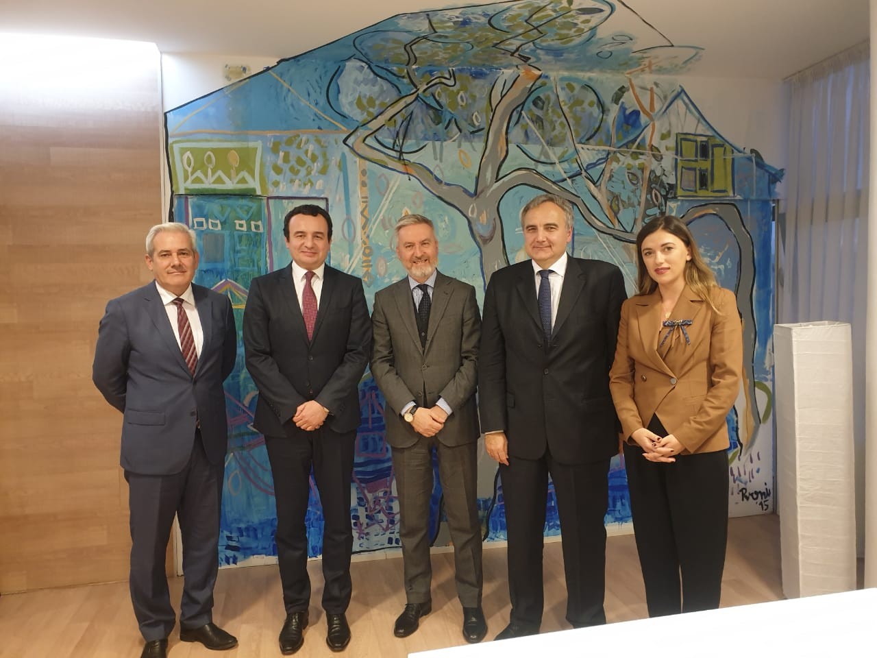Kurti e njoftoi ministrin italian mbi prioritetet e Qeverisë në ardhje