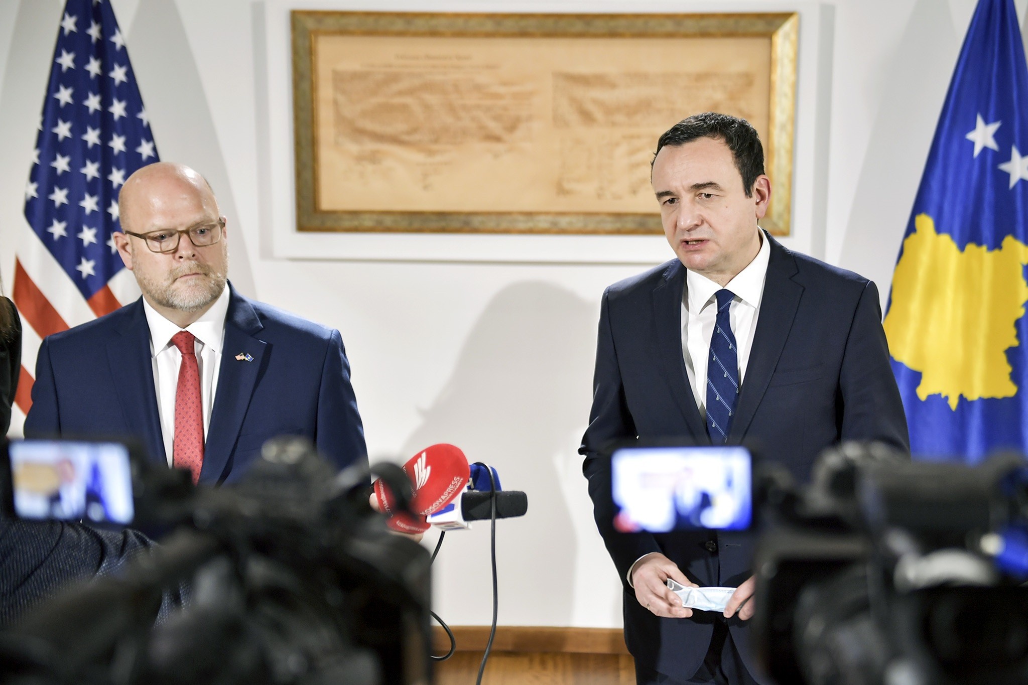 Ambasadori Hovenier nënvizoi mbështetjen e ShBA-ve për Kosovën