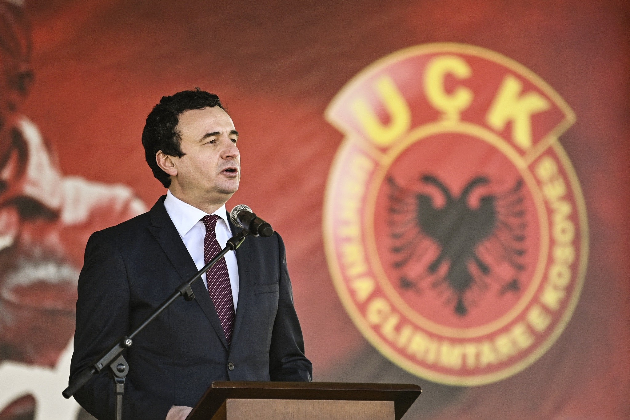 Kurti: Jasharajt na mësuan se asgjë nuk mund të arrijmë pa vetëmohim dhe unitet