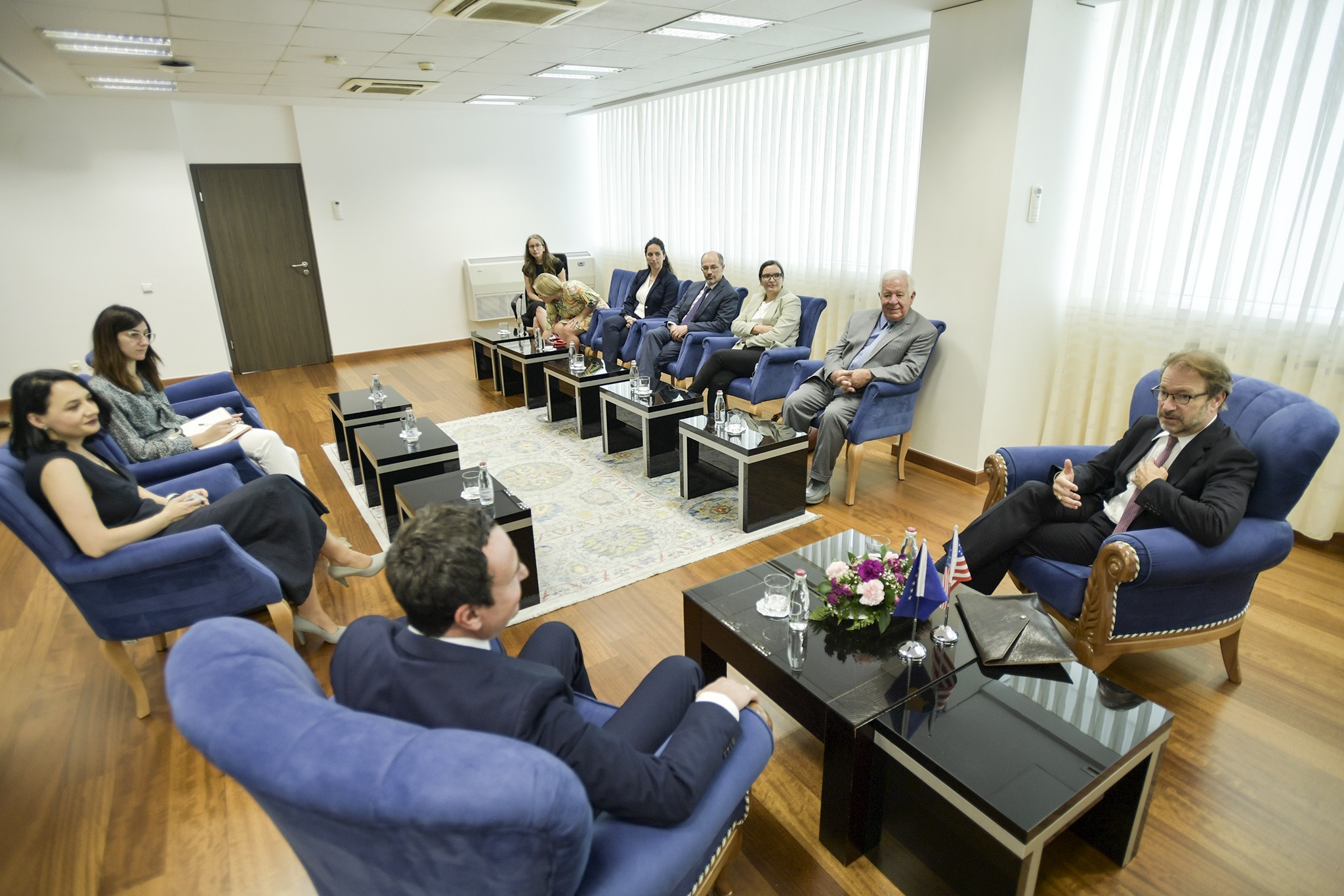 Kryeministri Kurti takoi ish-kongresistët amerikanë, Nick Rahall dhe Peter Roskam