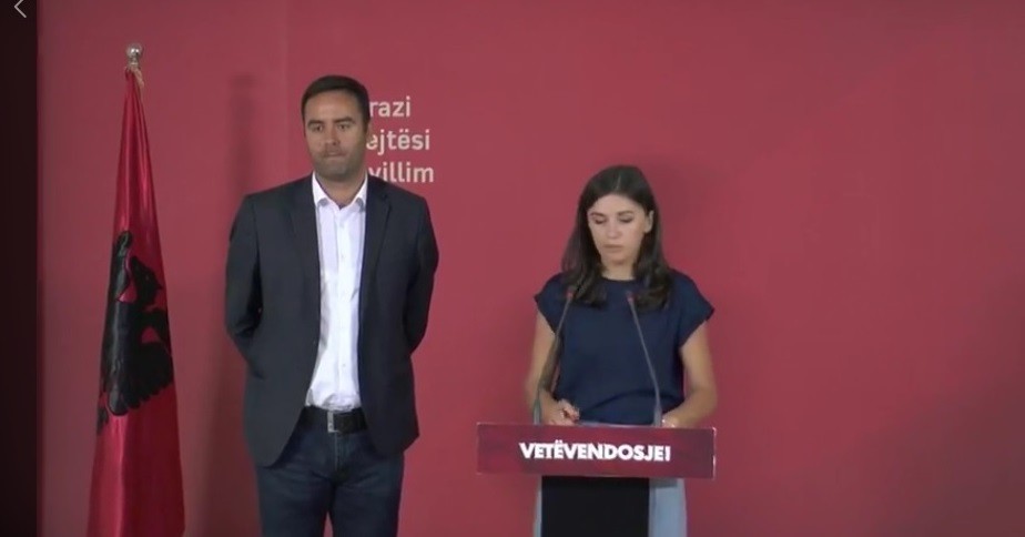 Vetëvendosje kërkon dorëheqjen e Lumezit dhe Haradinajt