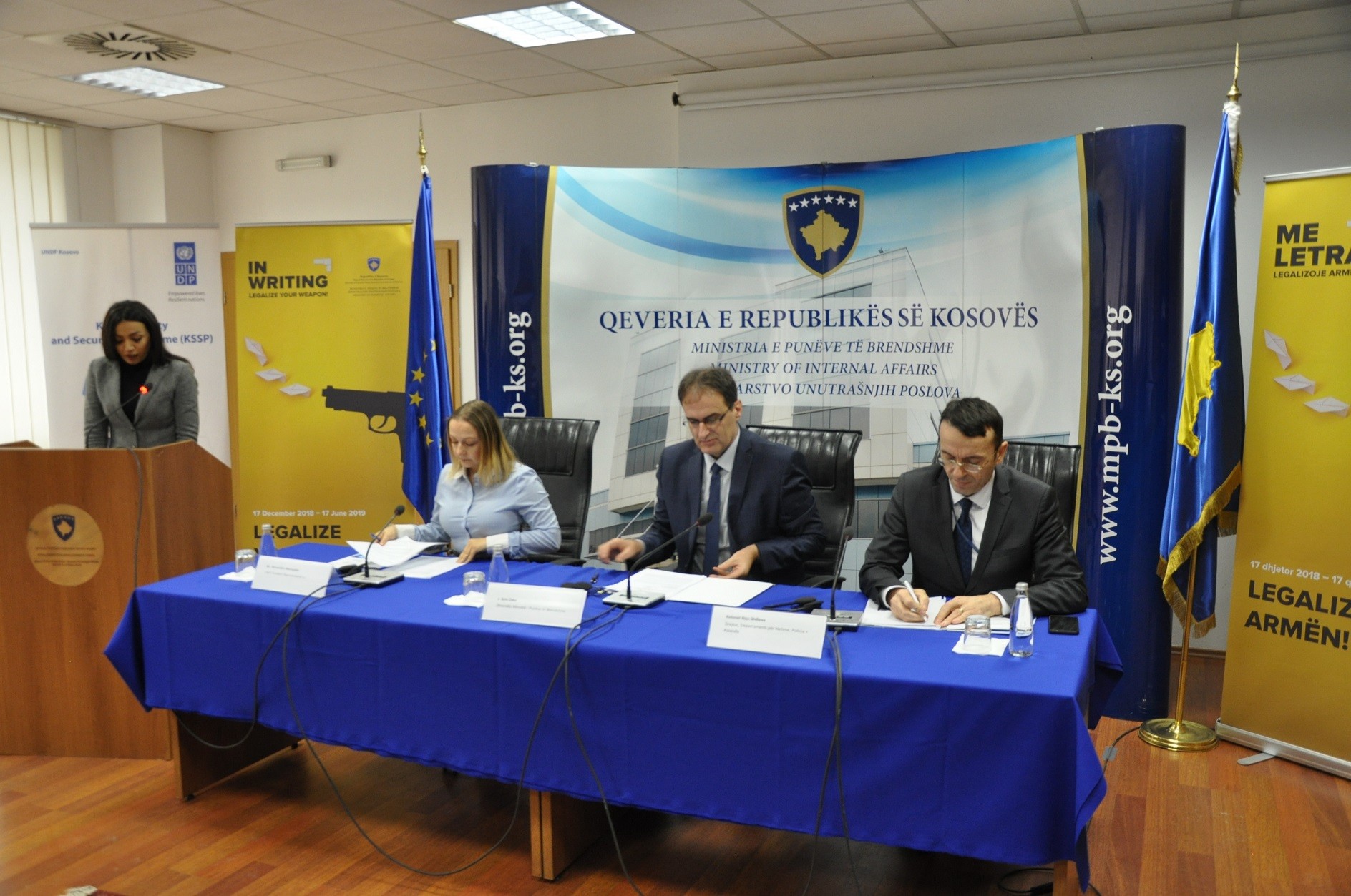 Legalizojeni armët tuaja bëni ato “Me letra”