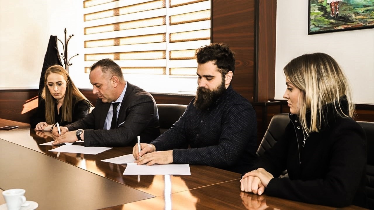 12 studentëve do të ju ofrohet punë praktike përmes projektit të ANIBAR