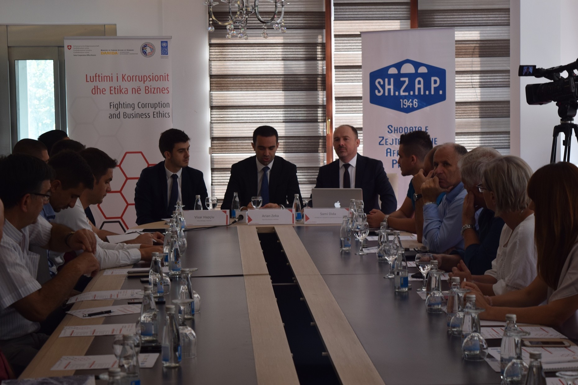 Bizneset të jenë kampionë të luftimit të korrupsionit në vend