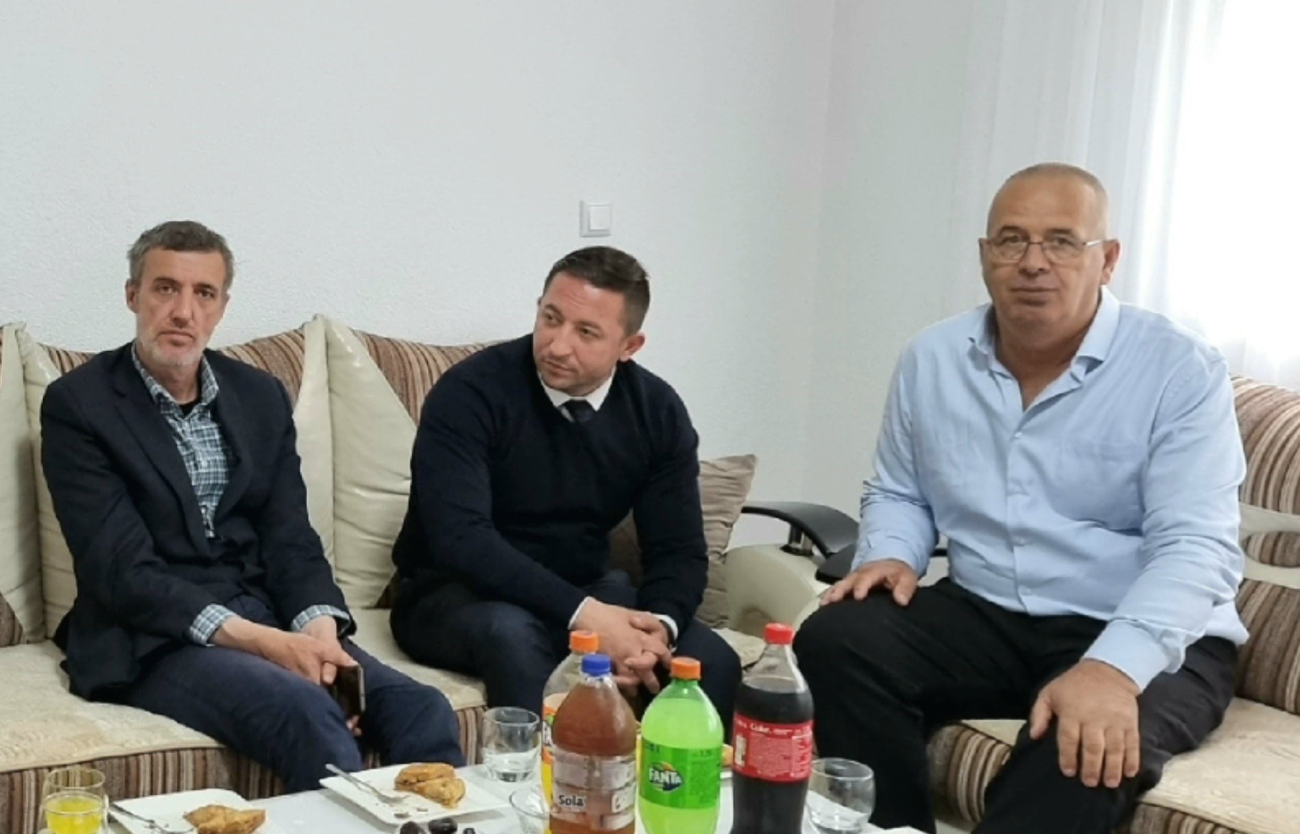 Ministri Mehaj vizitoi Familjet e dëshmorëve në komunat e Veriut
