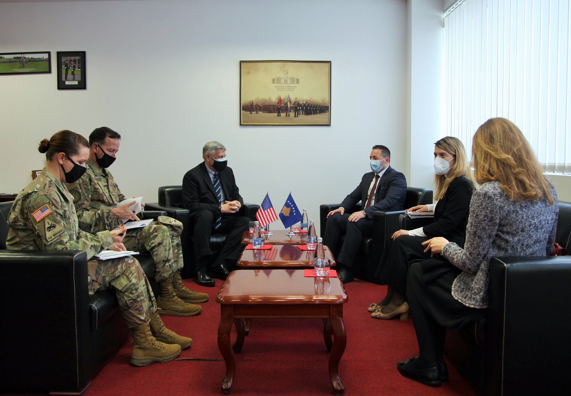 SHBA do të vazhdojë partneritetin me Ministrinë e Mbrojtjes dhe FSK-në