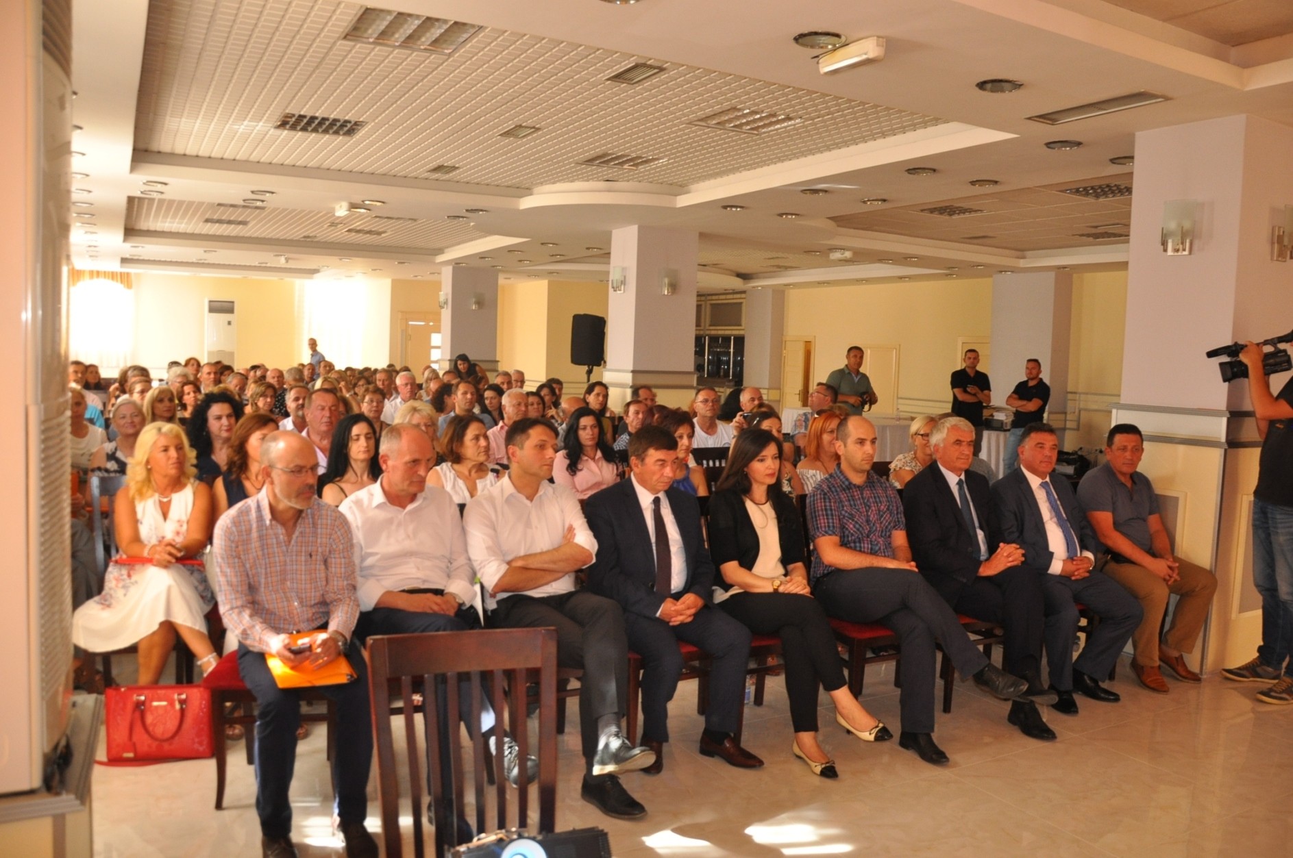 Kosova dhe Shqipëria bashkojnë forcat për të ndihmuar shkollën shqipe në diasporë