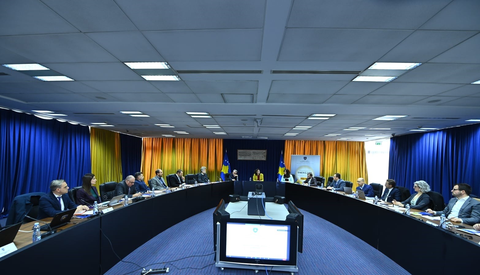 Ministria e Ekonomisë prezanton Skenarët e Strategjisë së Energjisë