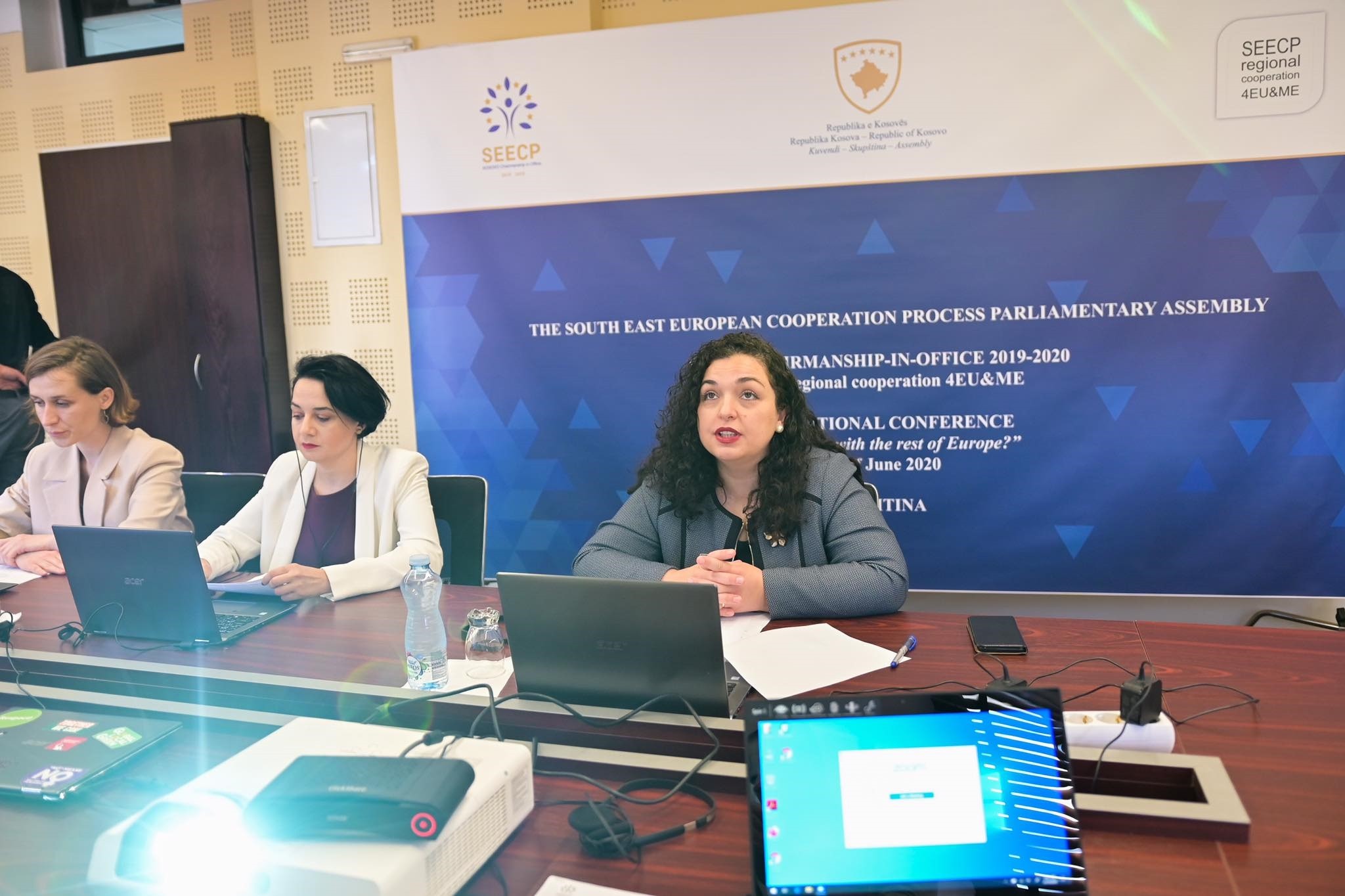 Asamblea Parlamentare e EJL-së mban punimet nën udhëheqjen e Kryetares Osmani