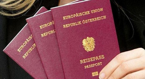 Kosovarët në vendin e tretë për pajisje me pasaportën austriake