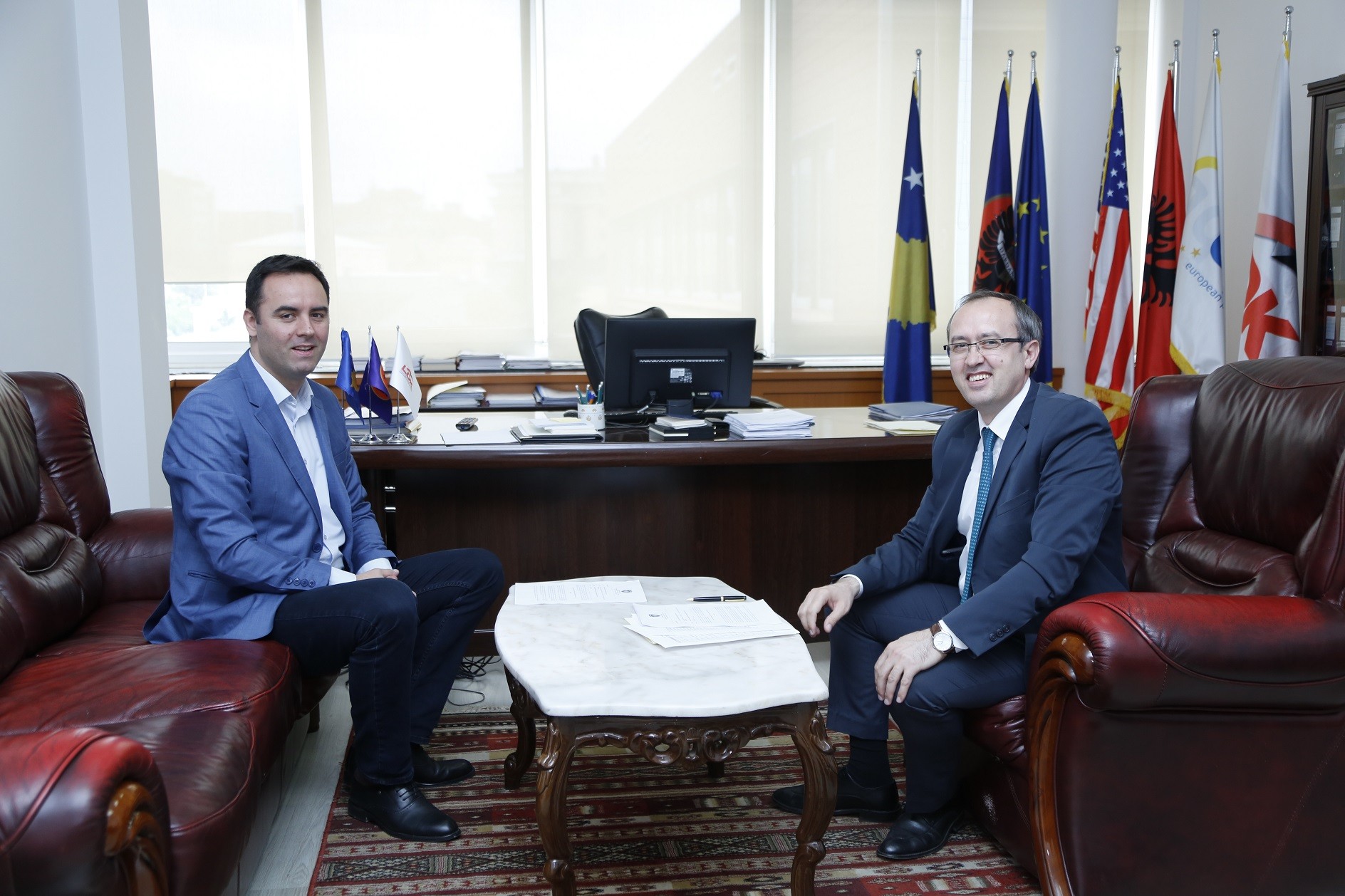 LDK e VV harmonizojnë tekstin e mocionit të mosbesimit ndaj Qeverisë