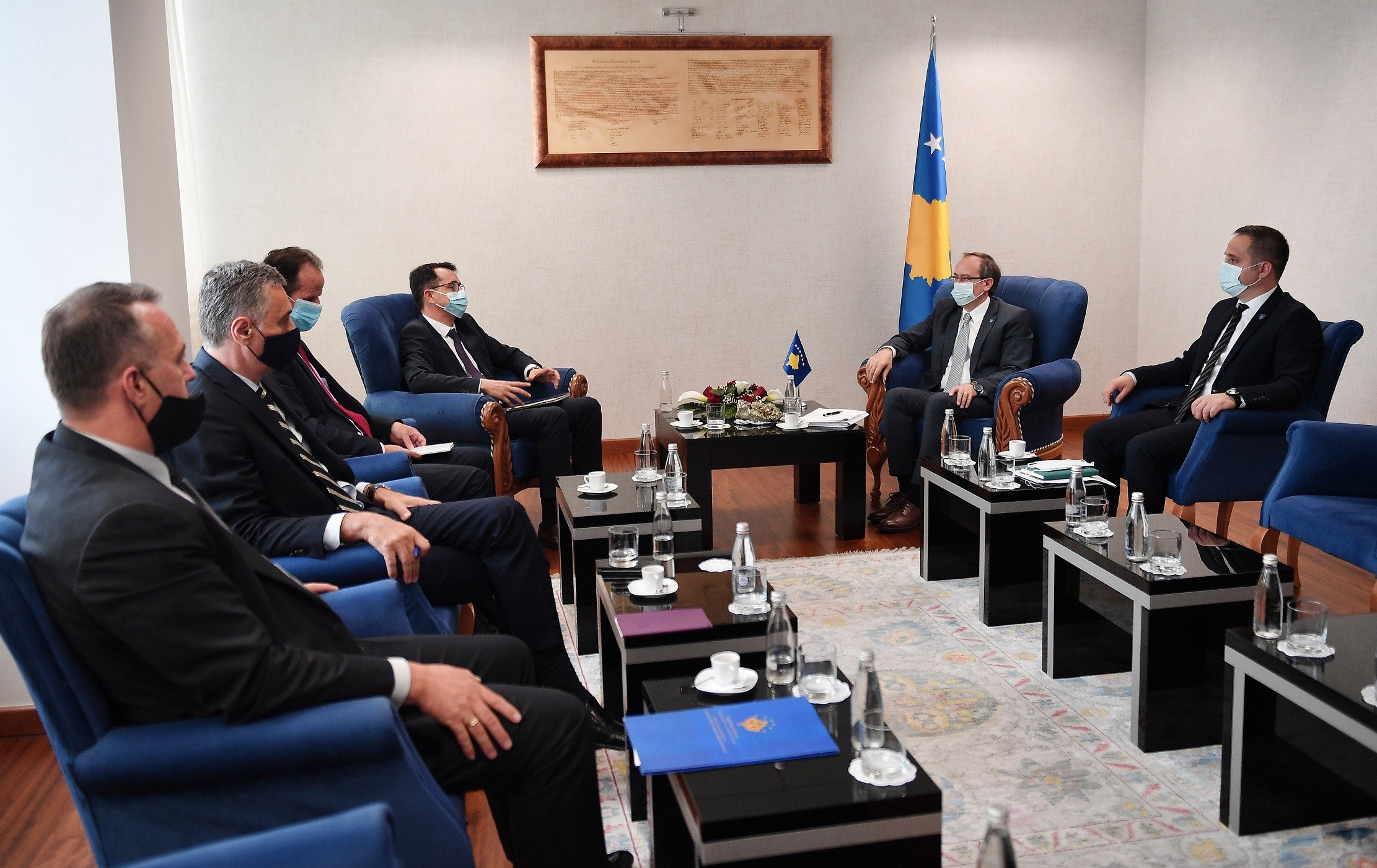 Hoti diskuton raportin e BE-së me përfaqësuesit e sistemit gjyqësor dhe prokurorial