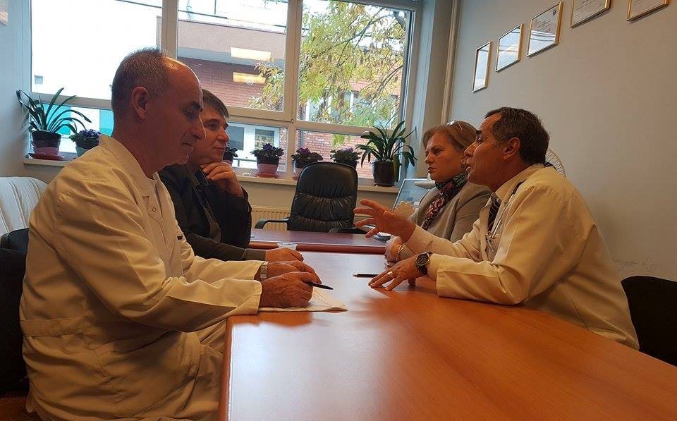 36 raste me fruth po trajtohen në Klinikën Infektive në QKUK
