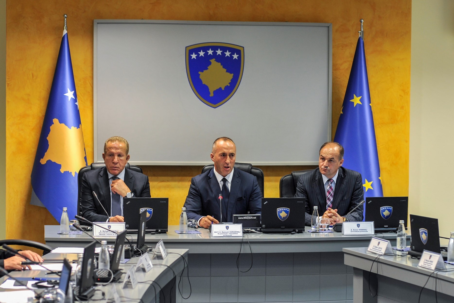 Haradinaj shkarkon Komisionin Shtetëror për Shënjimin e Kufirit