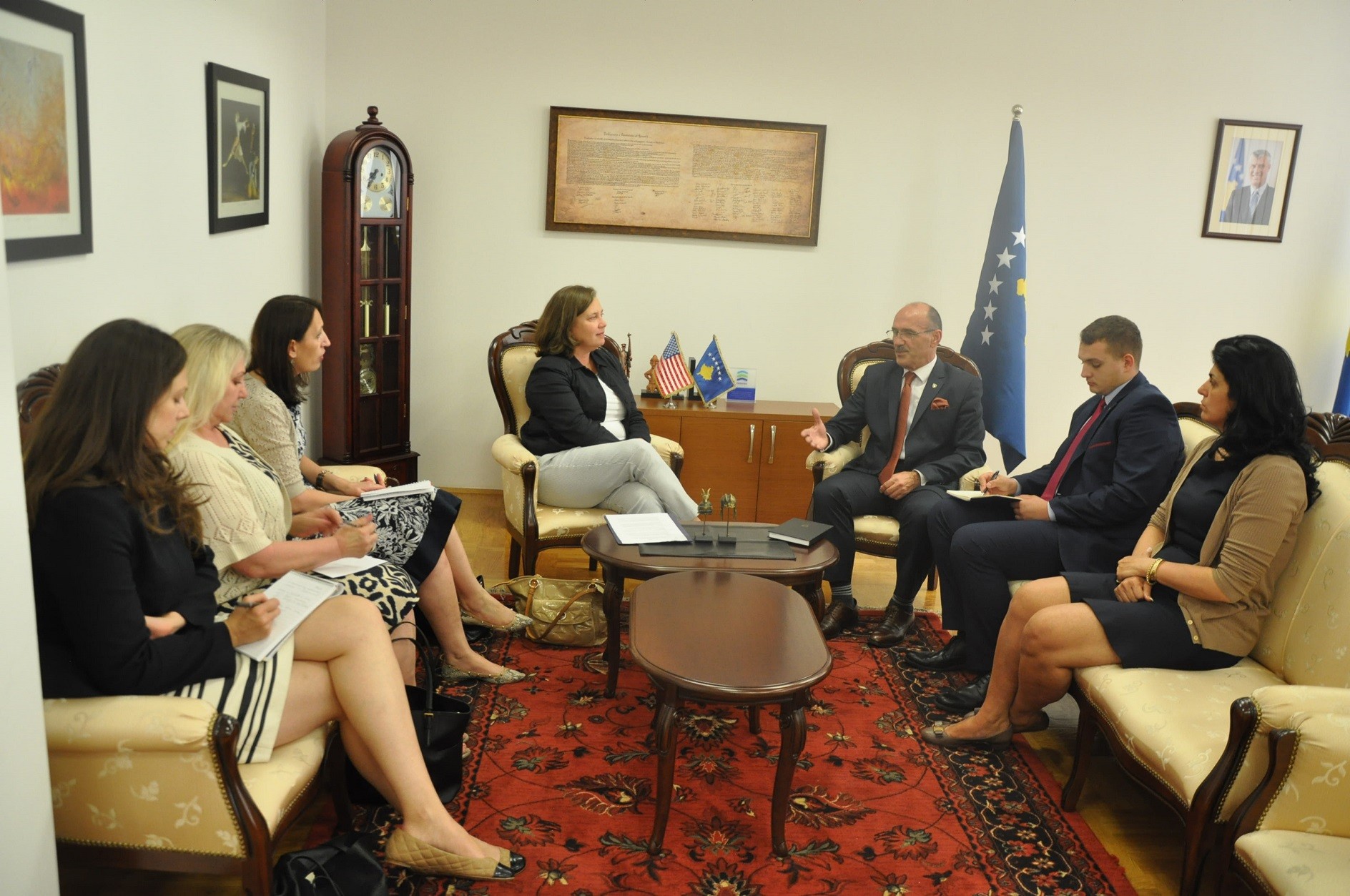 SHBA-të do të vazhdojnë të përkrahin institucionet e sigurisë së Kosovës