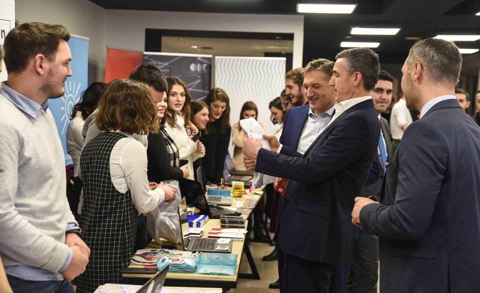 Ministria e Inovacionit përkrah të rinjt me ide dhe kapacitete inovativ