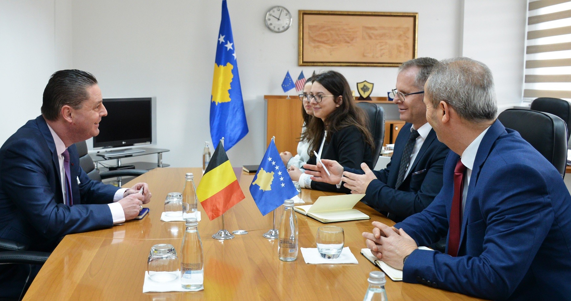 Ministri Bislimi falënderoi shtetin belg për ndihmën e dhënë për Kosovën