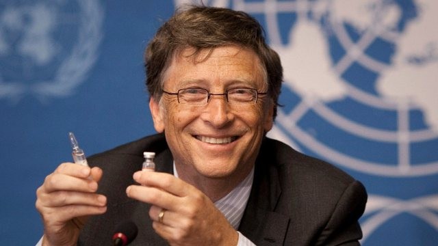 Bill Gates: Deri në vitin 2022 bota do ta mund koronavirusin përgjithmonë