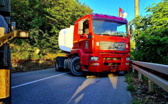 Pikat kufitare Jarinje dhe Bernjak vazhdojnë të mbesin të mbyllura për qarkullim