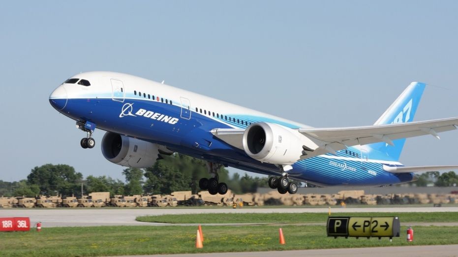Boeing i shet kompanisë Turkish Airlines 30 avionë për pasagjerë