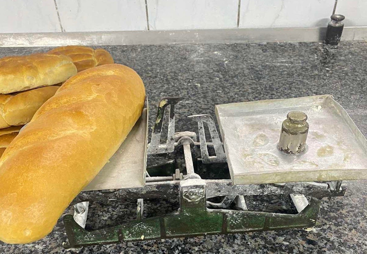 Inspektorët gjobisin me 1000 euro një furrë buke, pesha nuk përputhej me deklaracionin