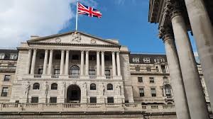 Banka e Anglisë ul normën e interesit për të mbështetur bizneset