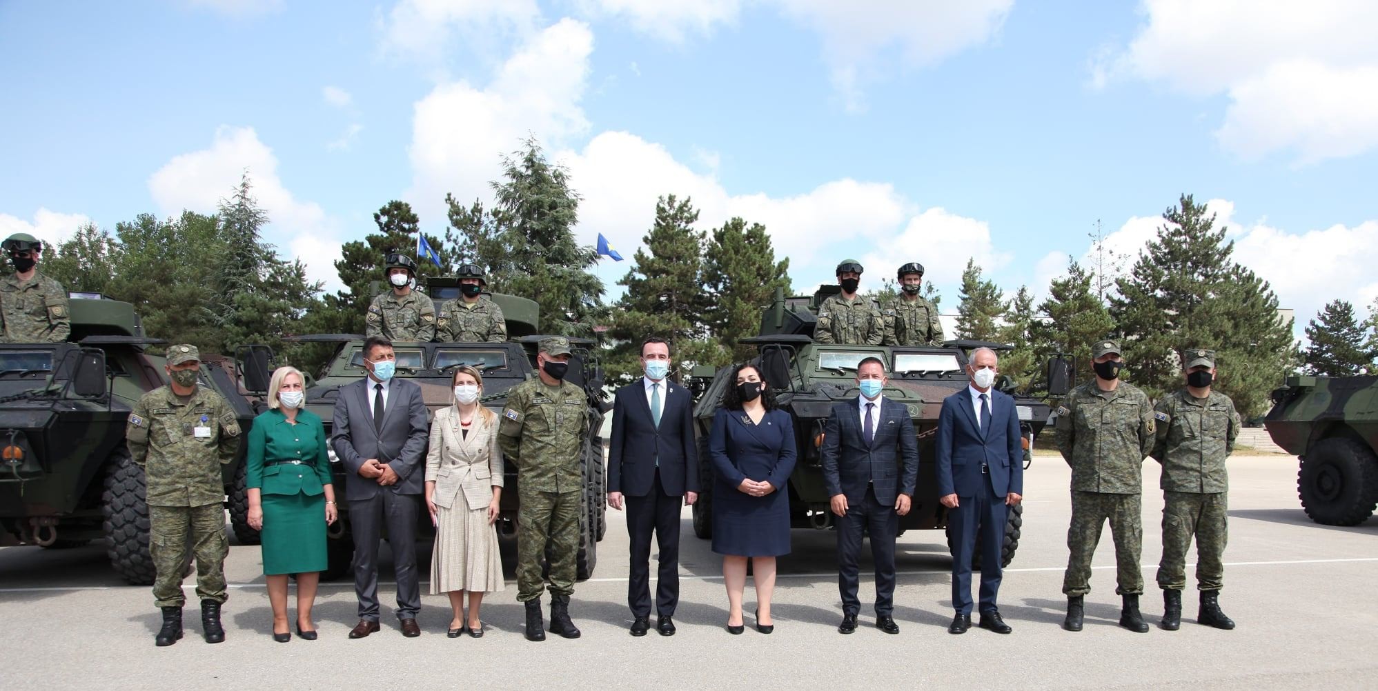 Kosova pranon donacionin nga SHBA prej 55 automjetesh ushtarake
