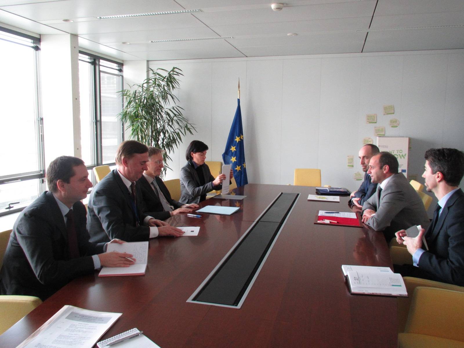 Ministri Gashi po qëndron në një vizitë zyrtare në Bruksel