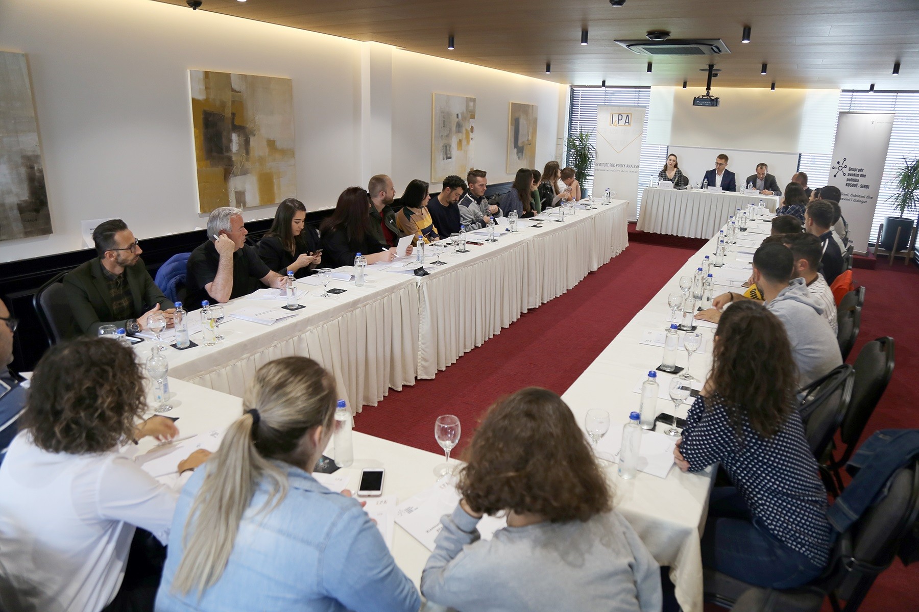 Kosova duhet të merret ekskluzivisht me zbatimin e marrëveshjeve më Serbinë