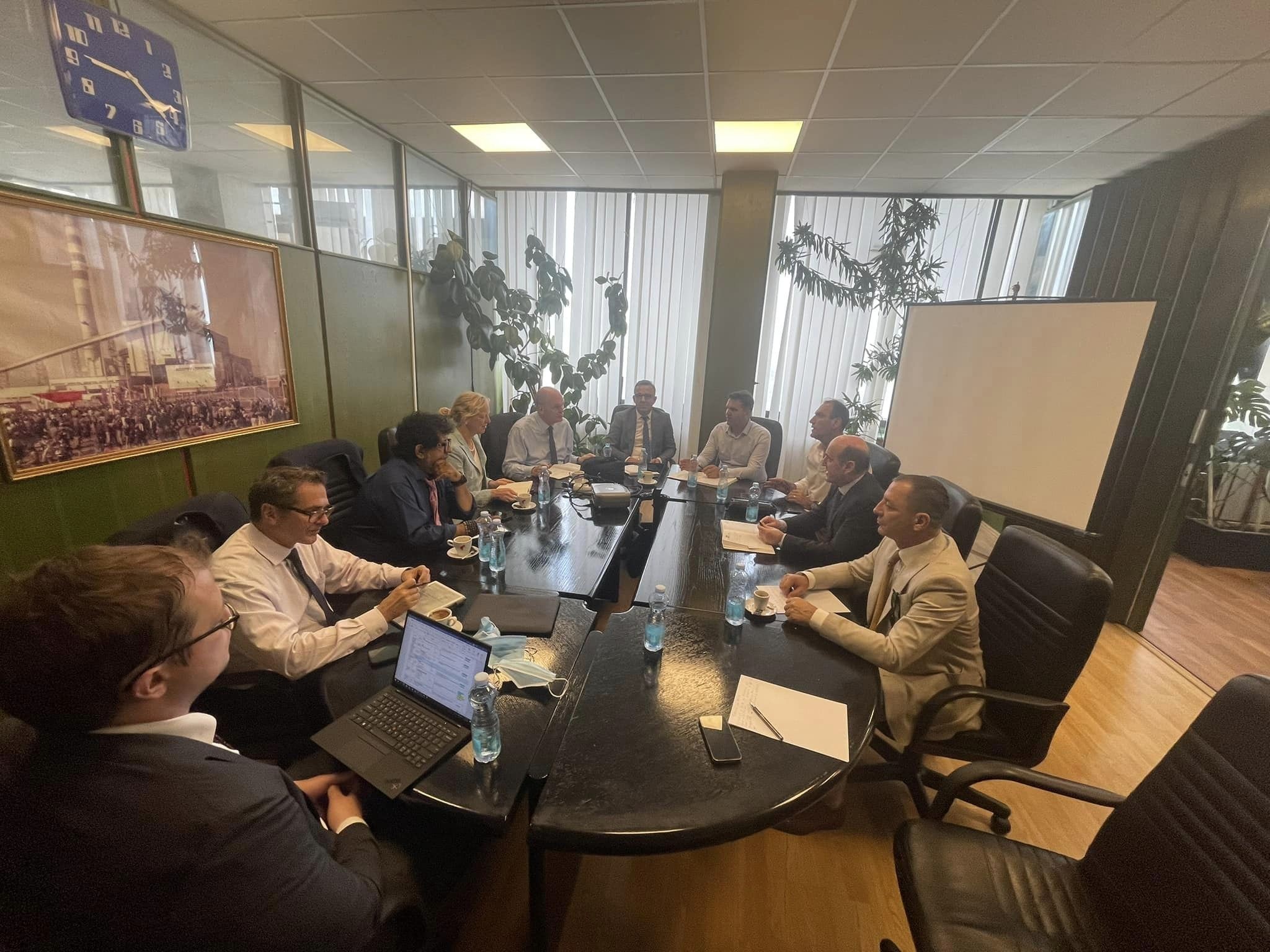 Delegacioni i FMN-së viziton KEK-un