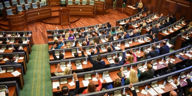 Disa deputetë të Kuvendit vazhdojnë të flasin me gjuhë degraduese