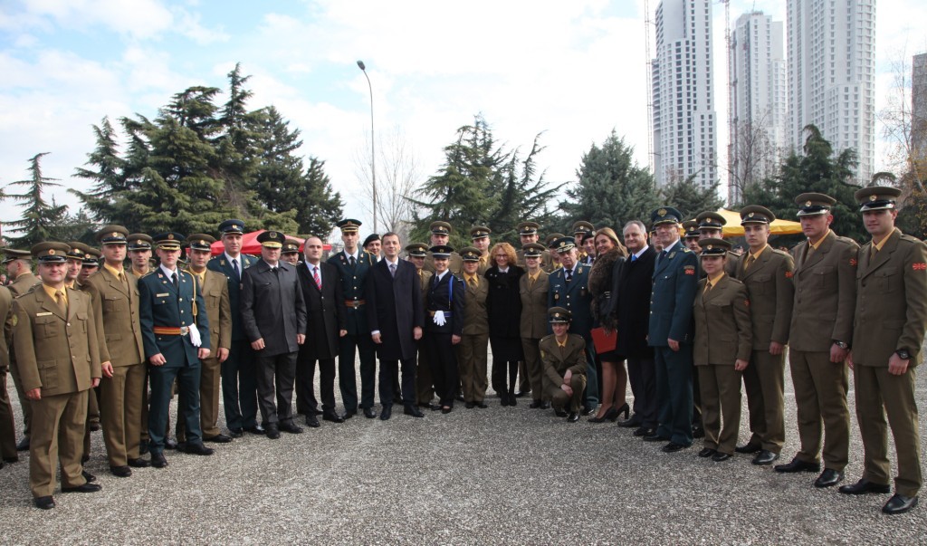 Diplomojnë kadetë të FSK-së nga radhët e komuniteteve