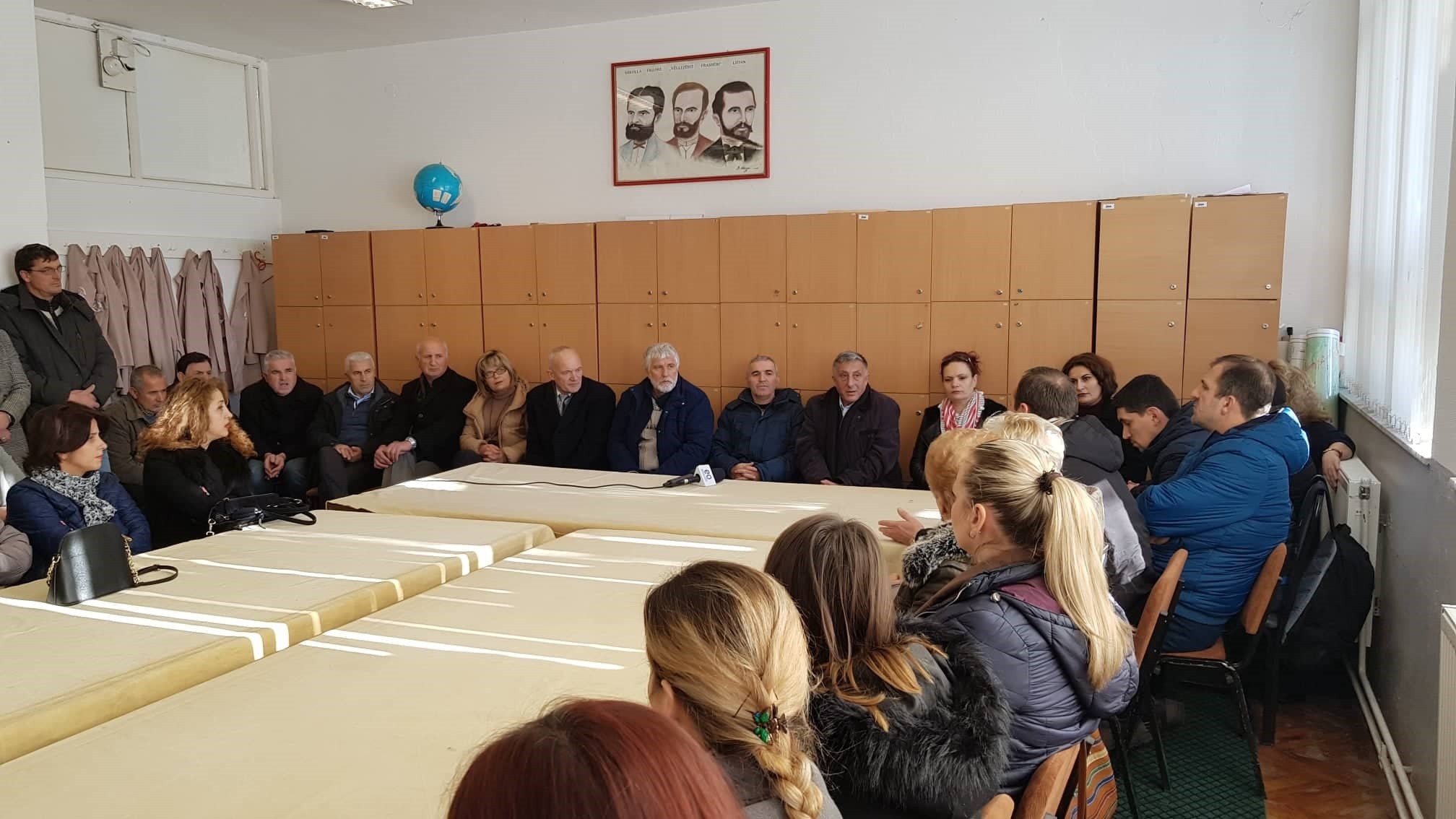 Dita e tretë e grevës së përgjithshme, paralizon institucionet arsimore