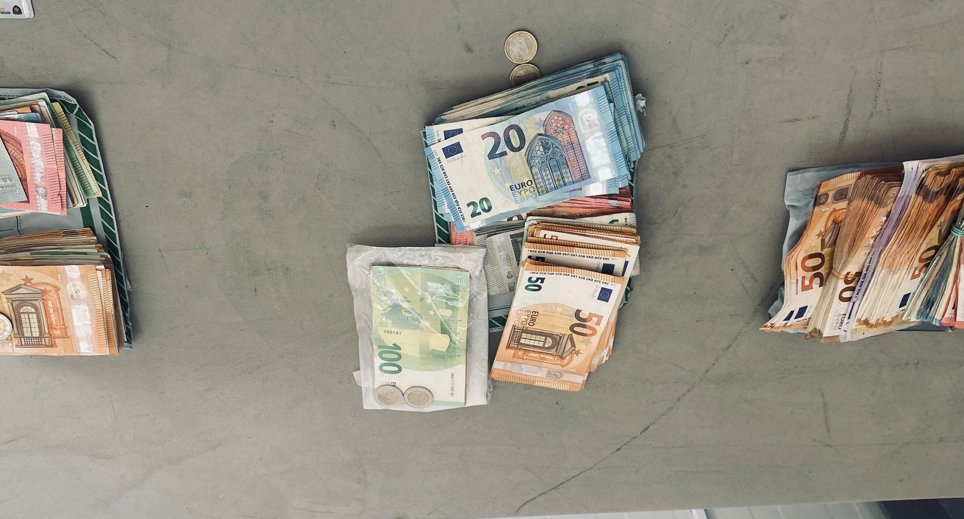 Dogana kap rreth 30.000 mijë euro gjatë tentimit për tu futur në Kosovës