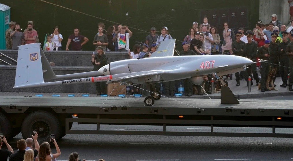 Industria turke e dronëve përfiton nëse fiton Ukraina