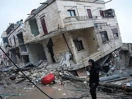 Mbi 7200 të vdekur nga tërmetet që goditën Turqinë dhe Sirinë