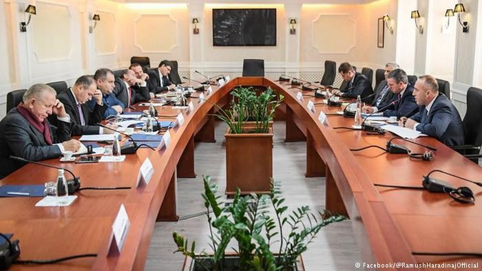 Ekipi negociator shkon sot në Bruksel