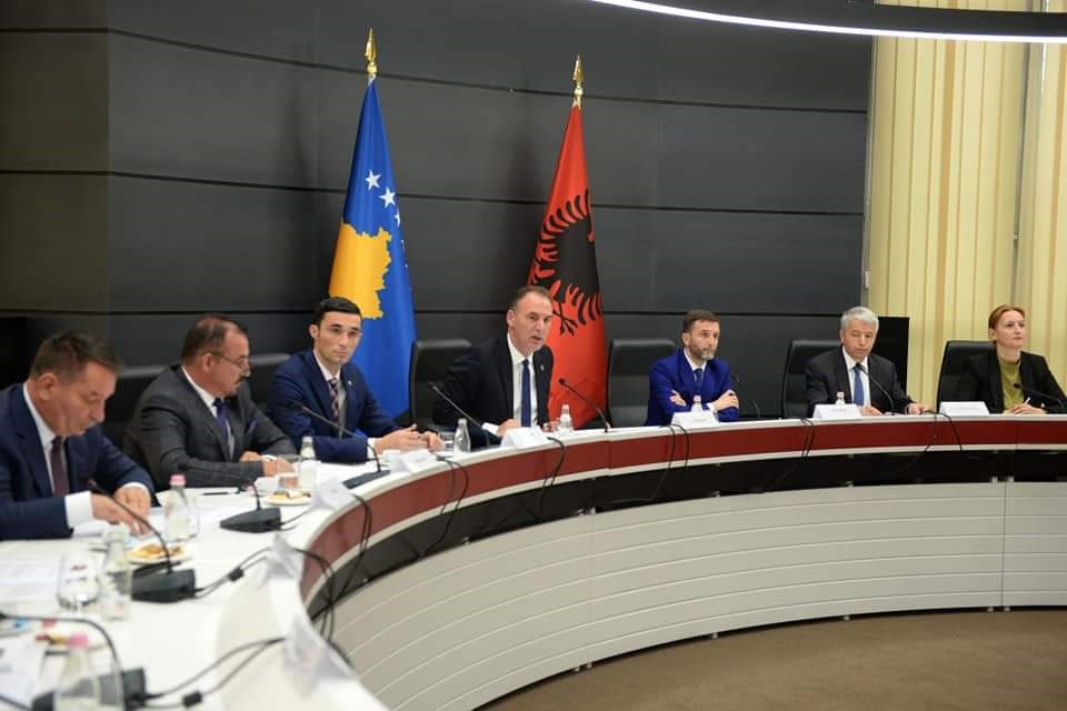 Kosova dhe Shqipëria diskutojnë hapjen e pikave të përbashkëta kufitare