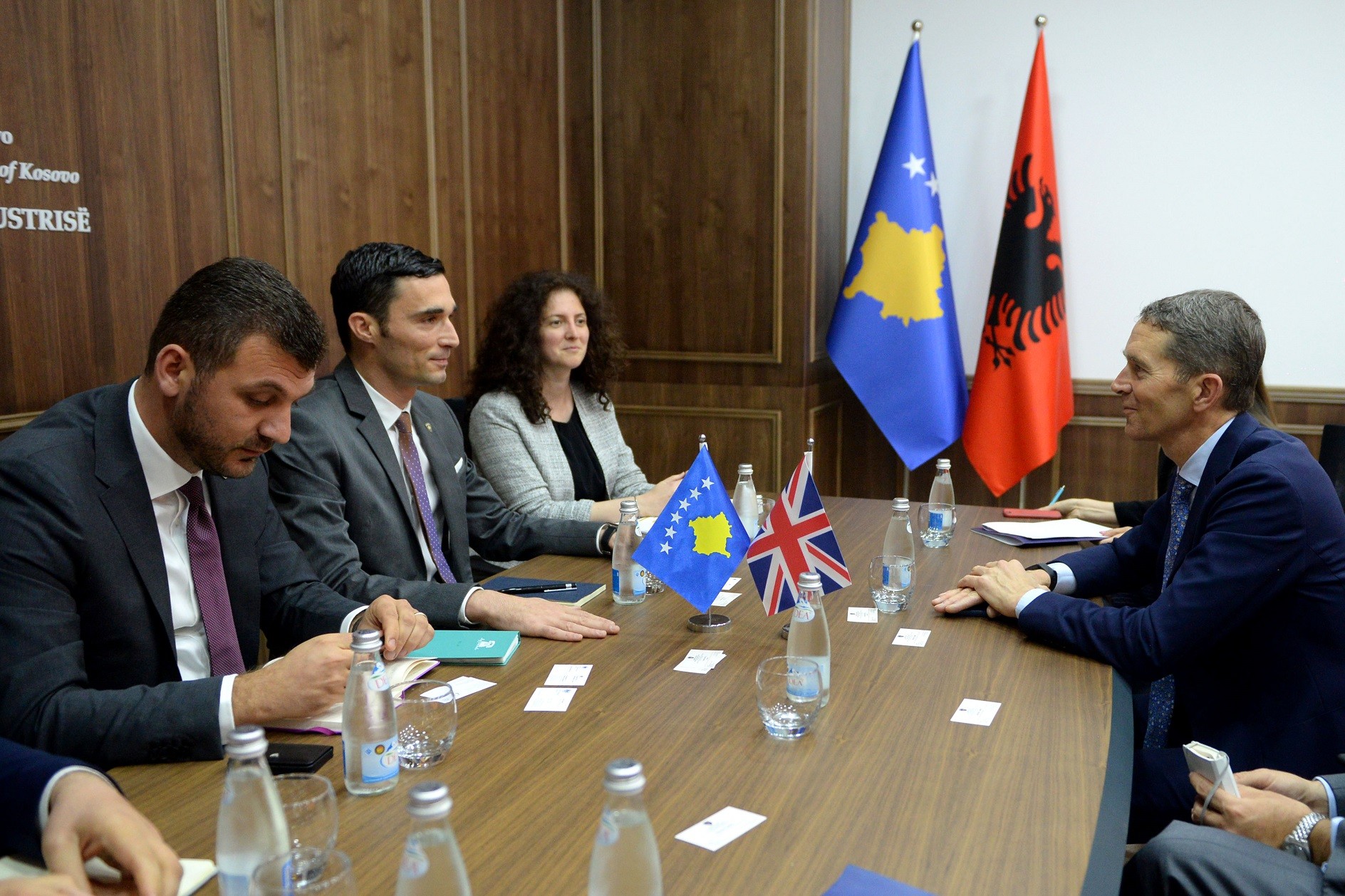 Kosova dhe Britania së shpejti me marrëveshje për tregti të lirë 