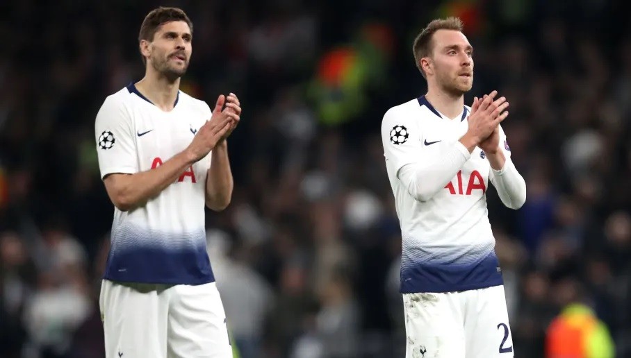 United kërkon Eriksen dhe Llorente