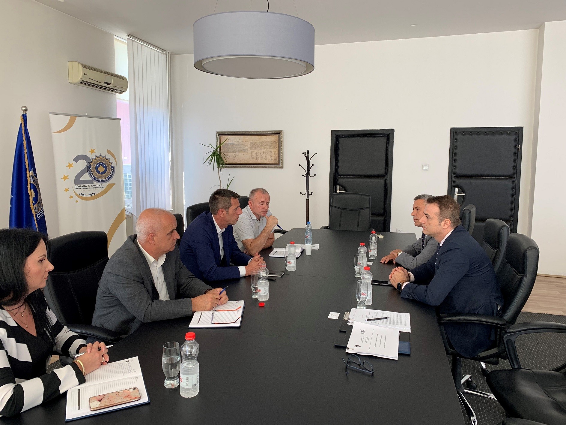 Autoriteti i Aviacionit Civil avancon bashkëpunimin me Doganën e Kosovës