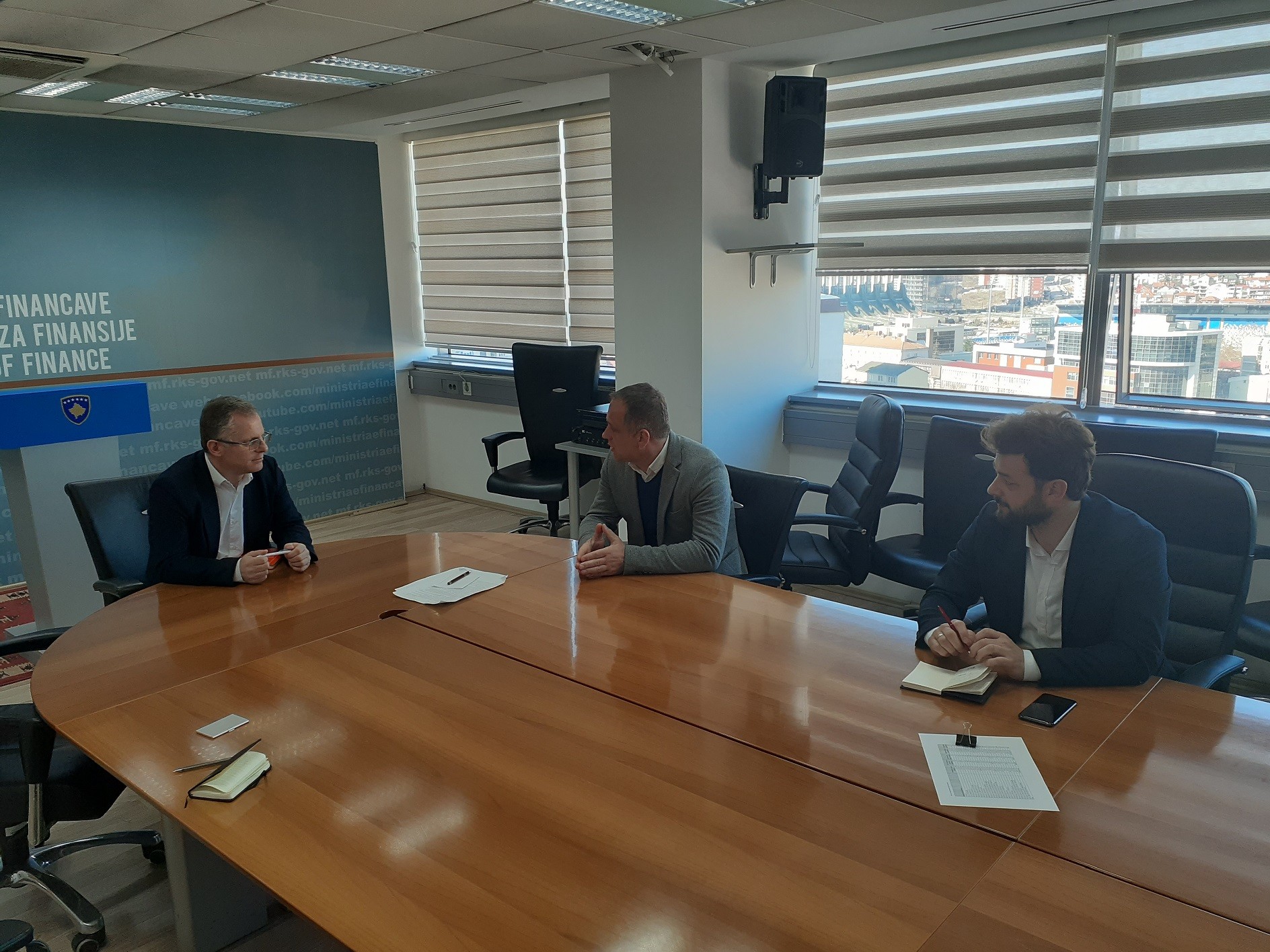 Sindikata e shqetësuar me krizën financiar të RTK-se si pasoj e keqmenaxhimt