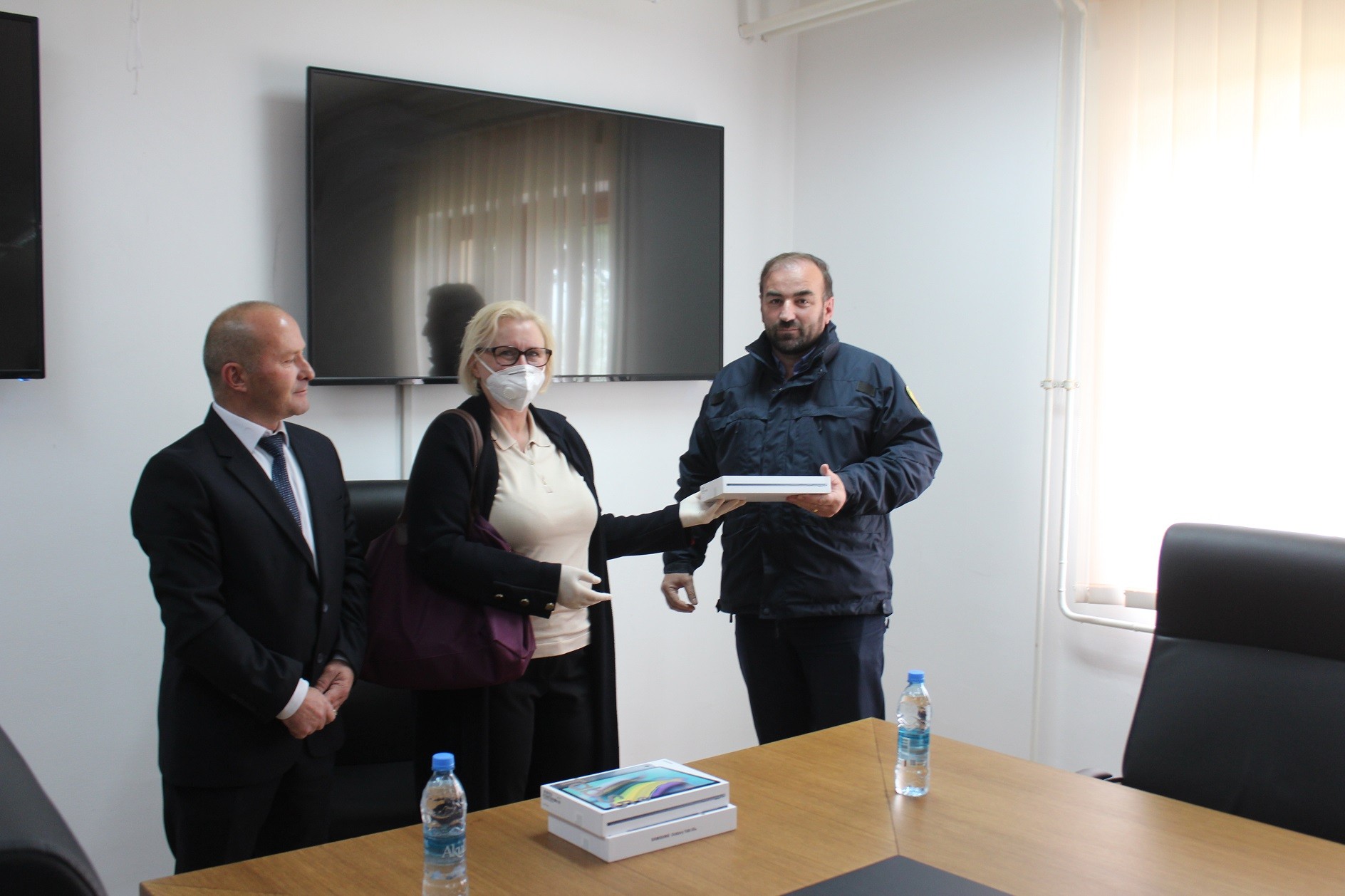 UNDP dhuroi donacion për Agjencinë e Menaxhimit Emergjent të MPBAP-së