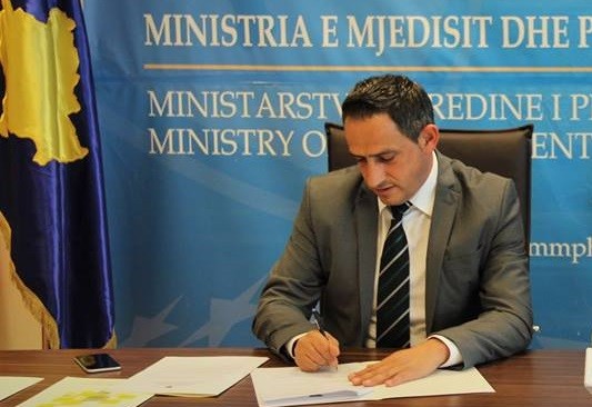 Matoshi bënë thirrje për mos ndezjen e gomave për 1 Maj